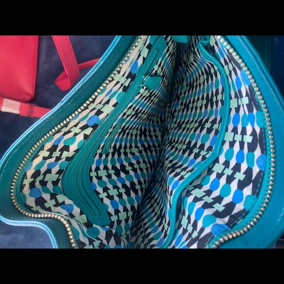 TWO Vera Bradley crossbody bags - Picture 5 of 5